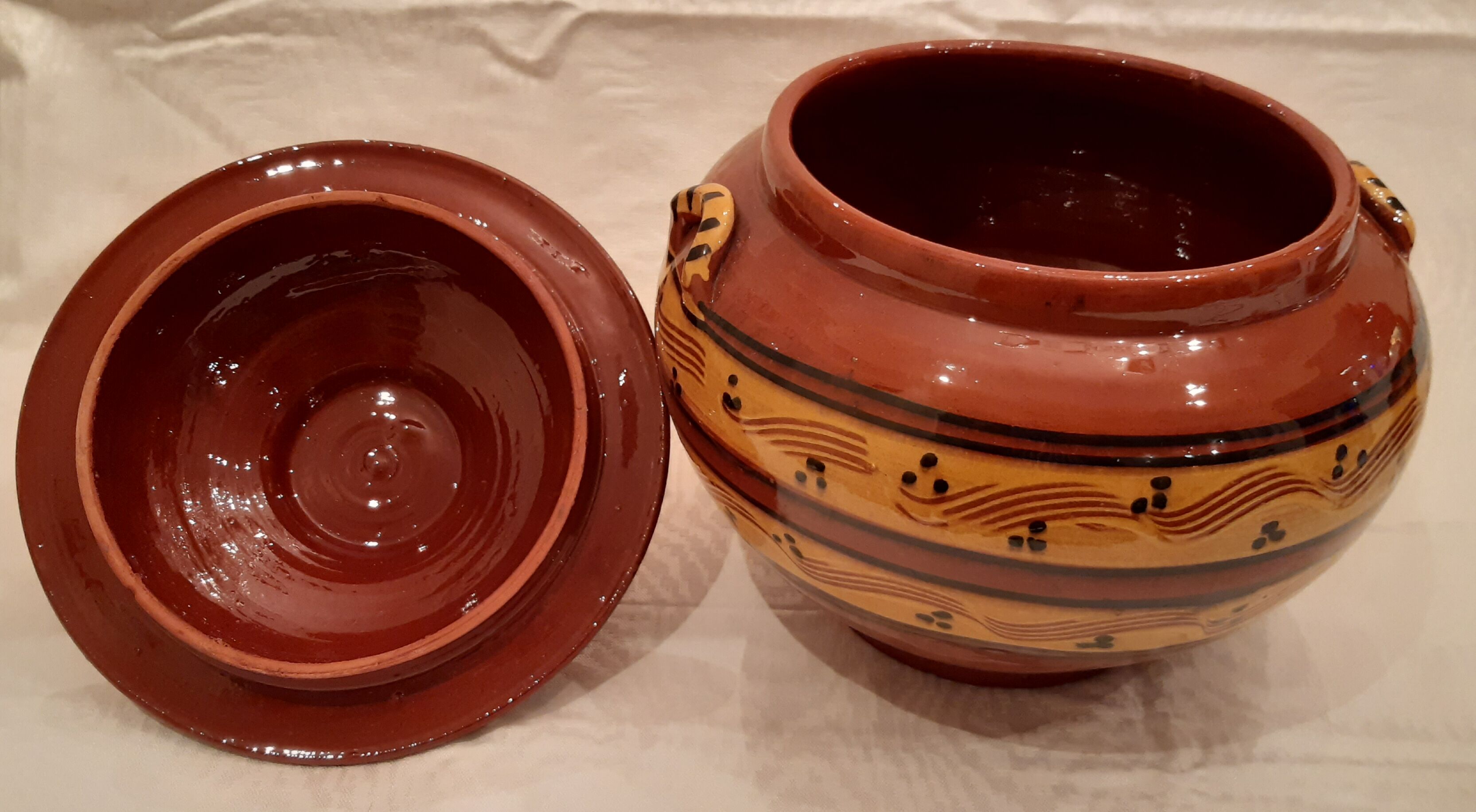 Old glazed terracotta lid jar, 25cm diameter, TBE