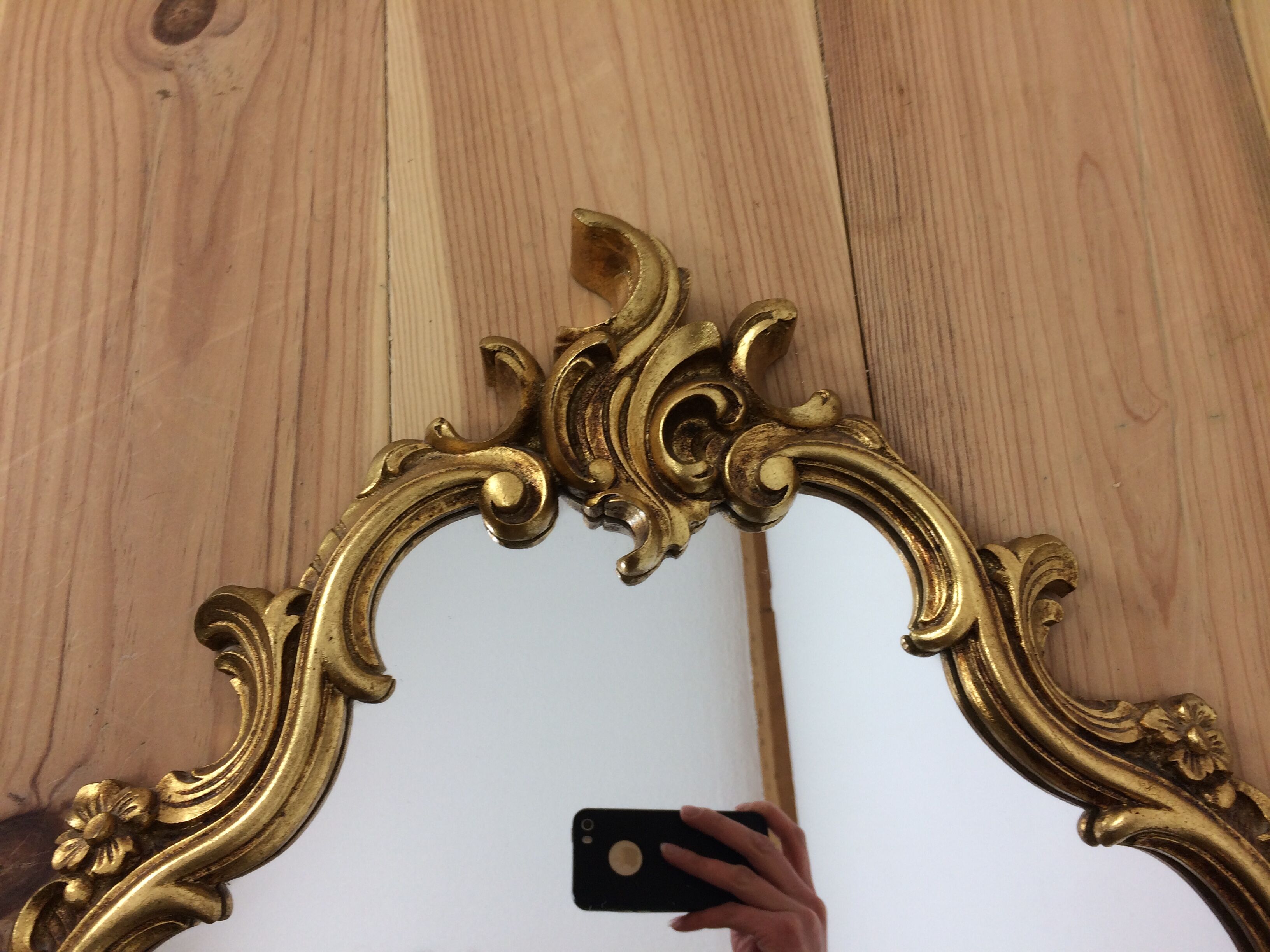 Classic gold mirror 71 x 44 cm