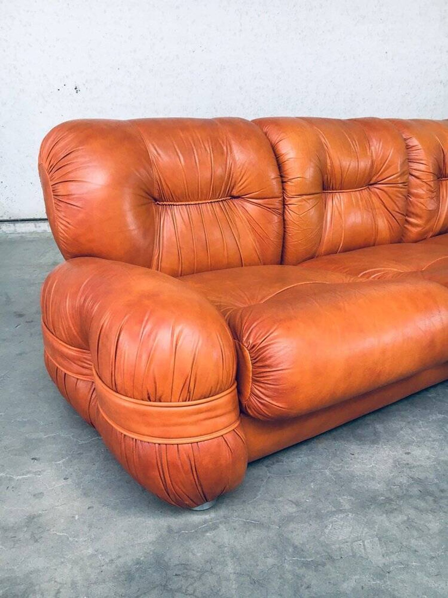 Mid-Century Modern Italian Leather 3 Seat Sofa, 1970s