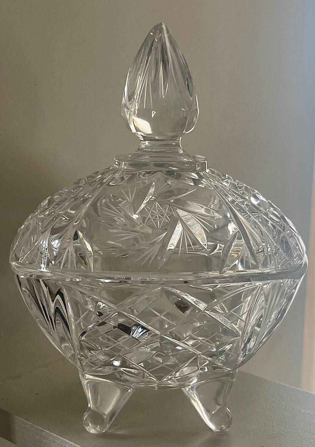 Cut crystal candy box