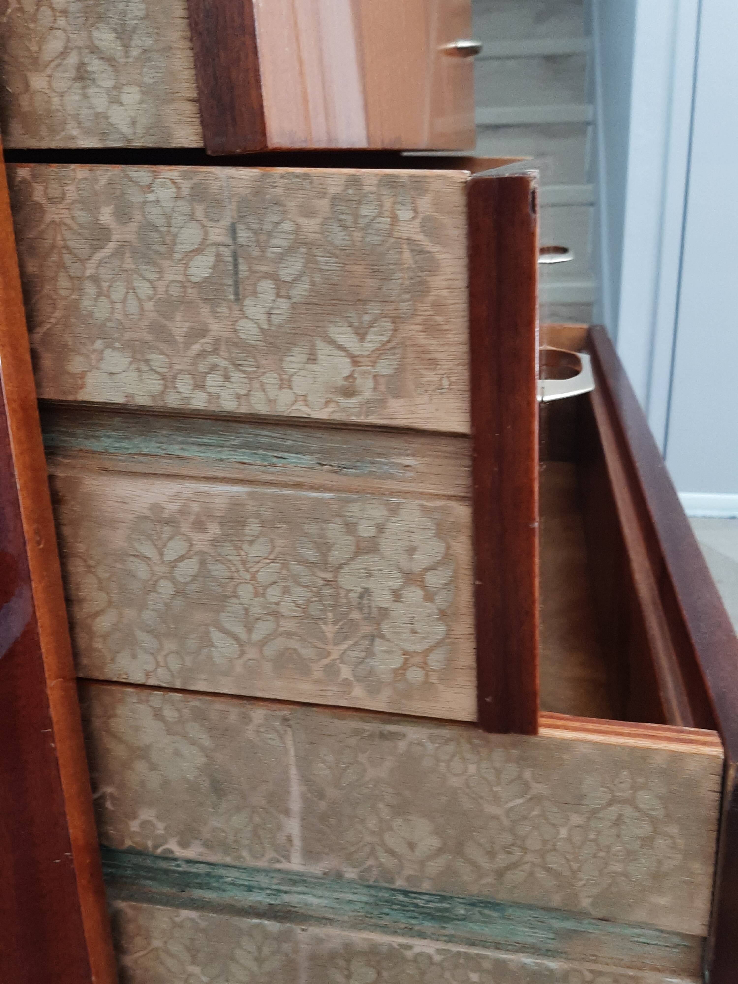 Vintage chest of drawers 3 drawers - varnished teak - Scandinavian style - retro patterns - 60s
