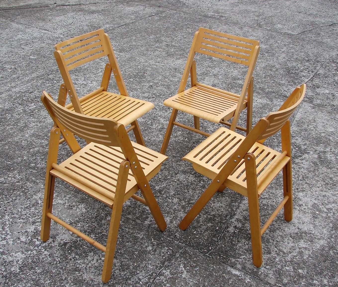 Lot de 4 chaises pliantes, années 1980