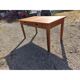 Table vintage en pin et osier