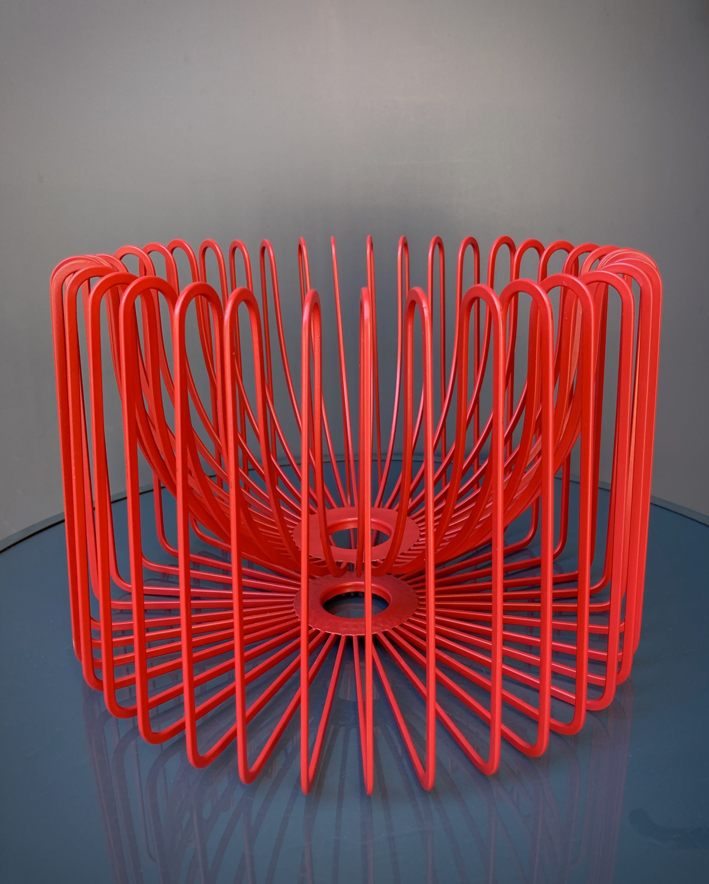 Coupe à fruit design metal rouge