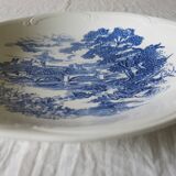 Round serving dish from Gien model "Wedgwood" in good condition