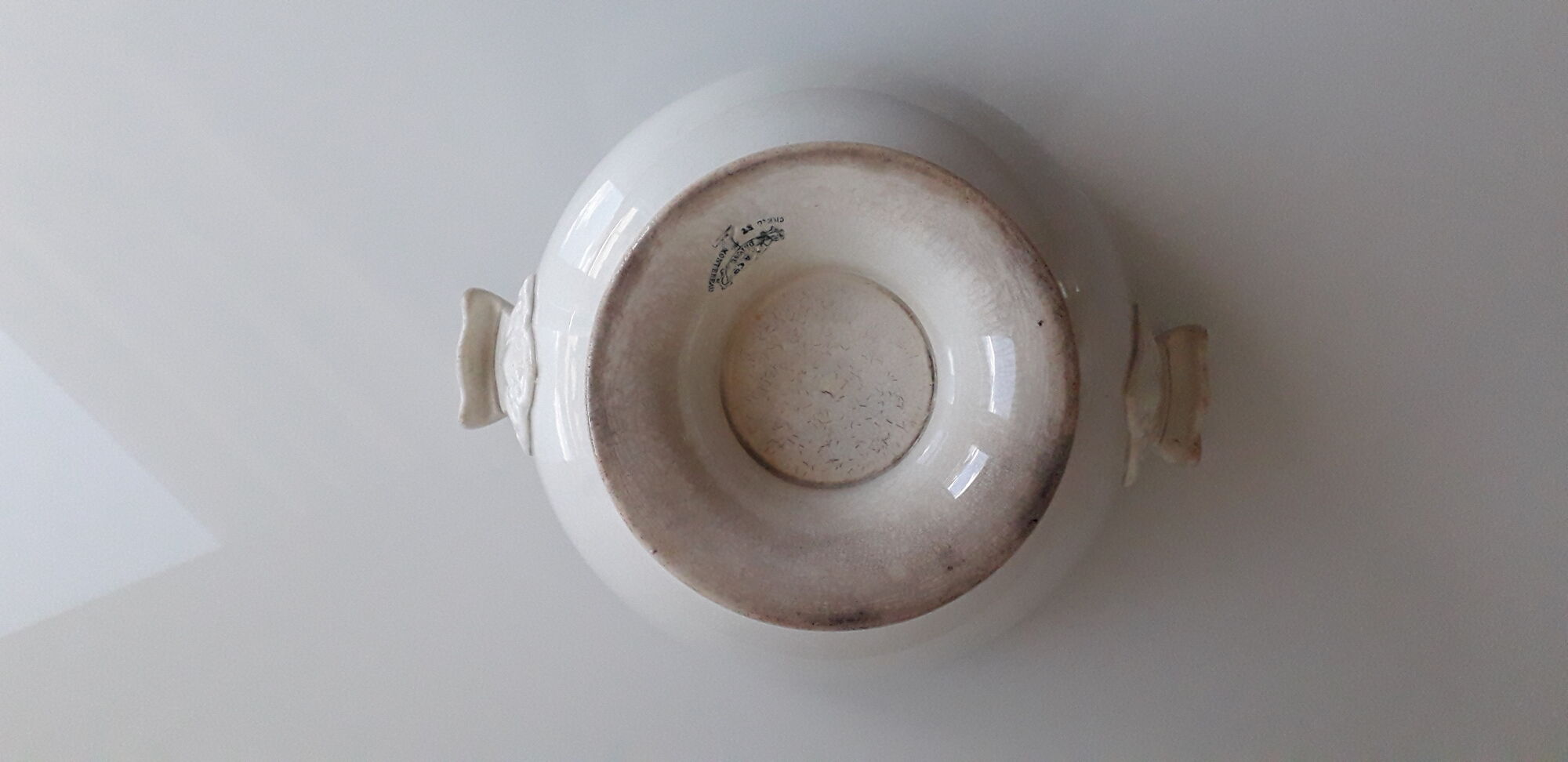 White porcelain soup bowl from Creil & Montereau - xixth century