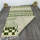 Traditional handcrafted Berber rug, size 100 x 200 cm