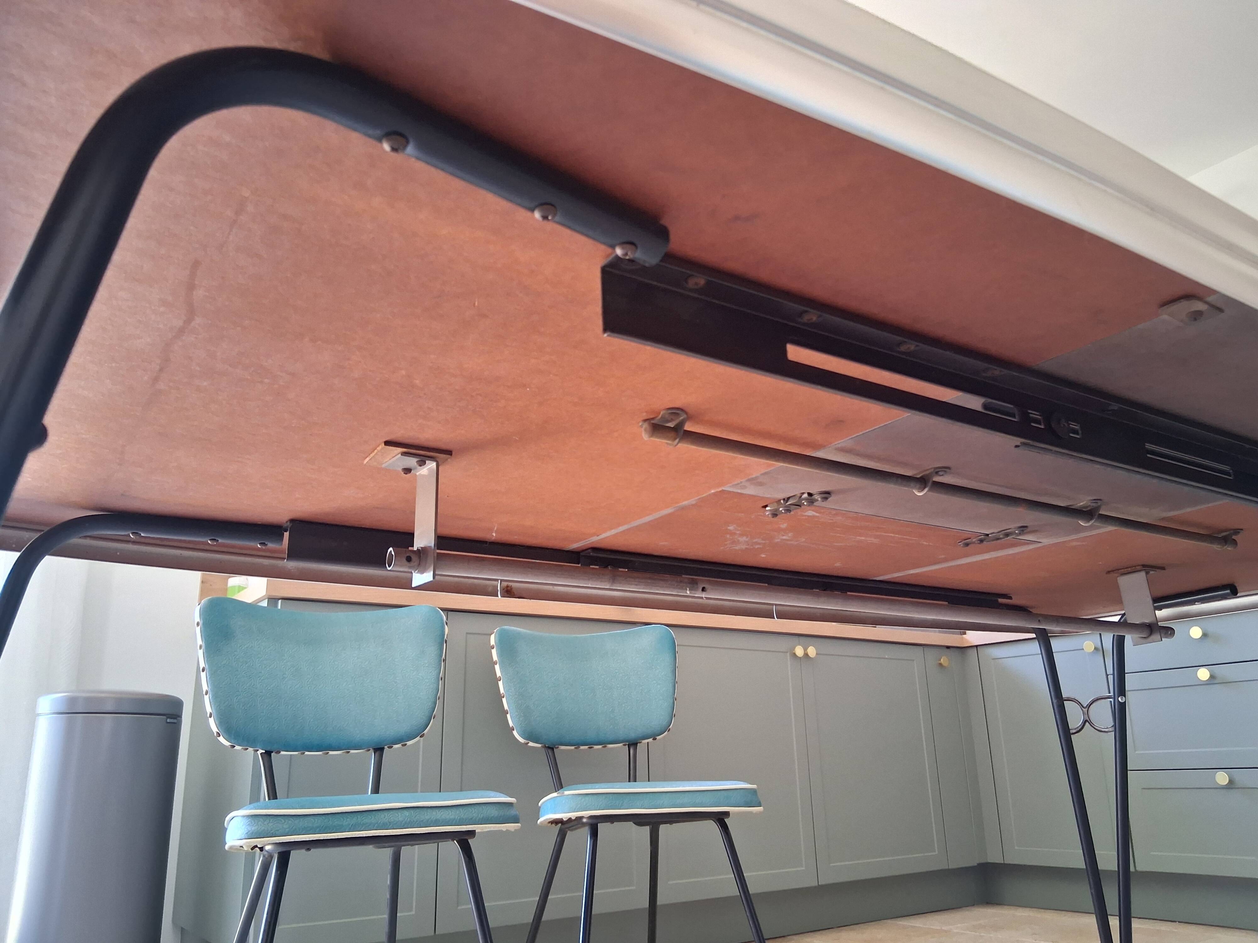 Ensemble table et 6 chaises Lloyd Manufacturing