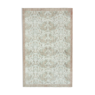 Turkish hand-knotted 1970s beige carpet 172 cm x 270 cm