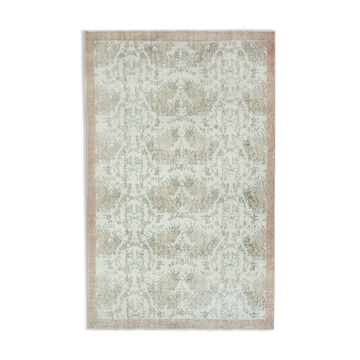Turkish hand-knotted 1970s beige carpet 172 cm x 270 cm