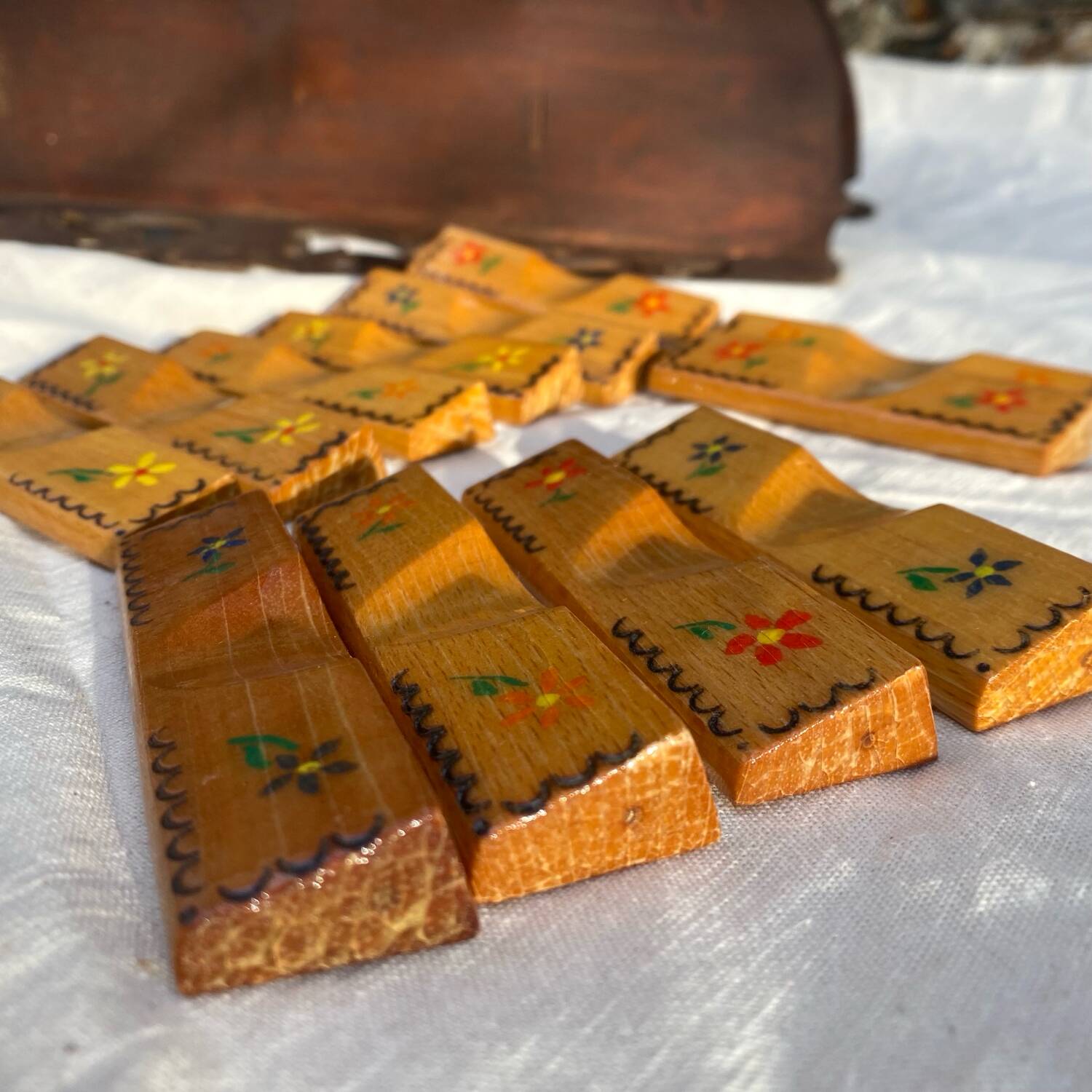 Wooden knife holder, vintage craftsmanship