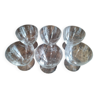 Lot de 6 coupes à champagne en cristal ciselé pied bas