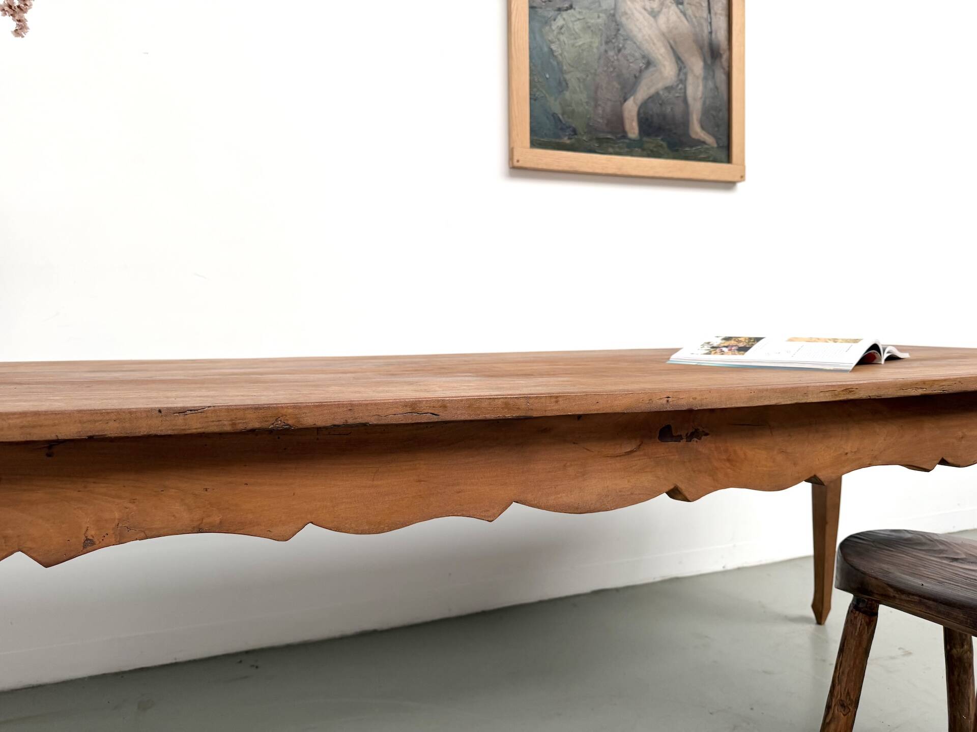 Grande table de ferme en merisier massif des années 1900