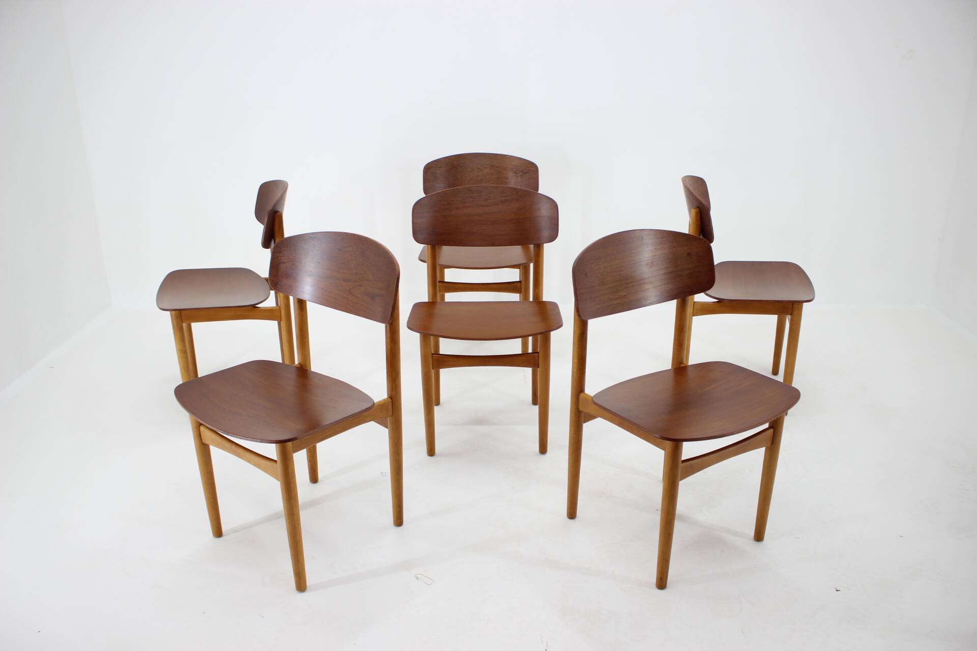1960s Set of 6 Børge Mogensen Model 122 Oak and Teak Dining Chairs for Søborg Møbelfabric, Denmark