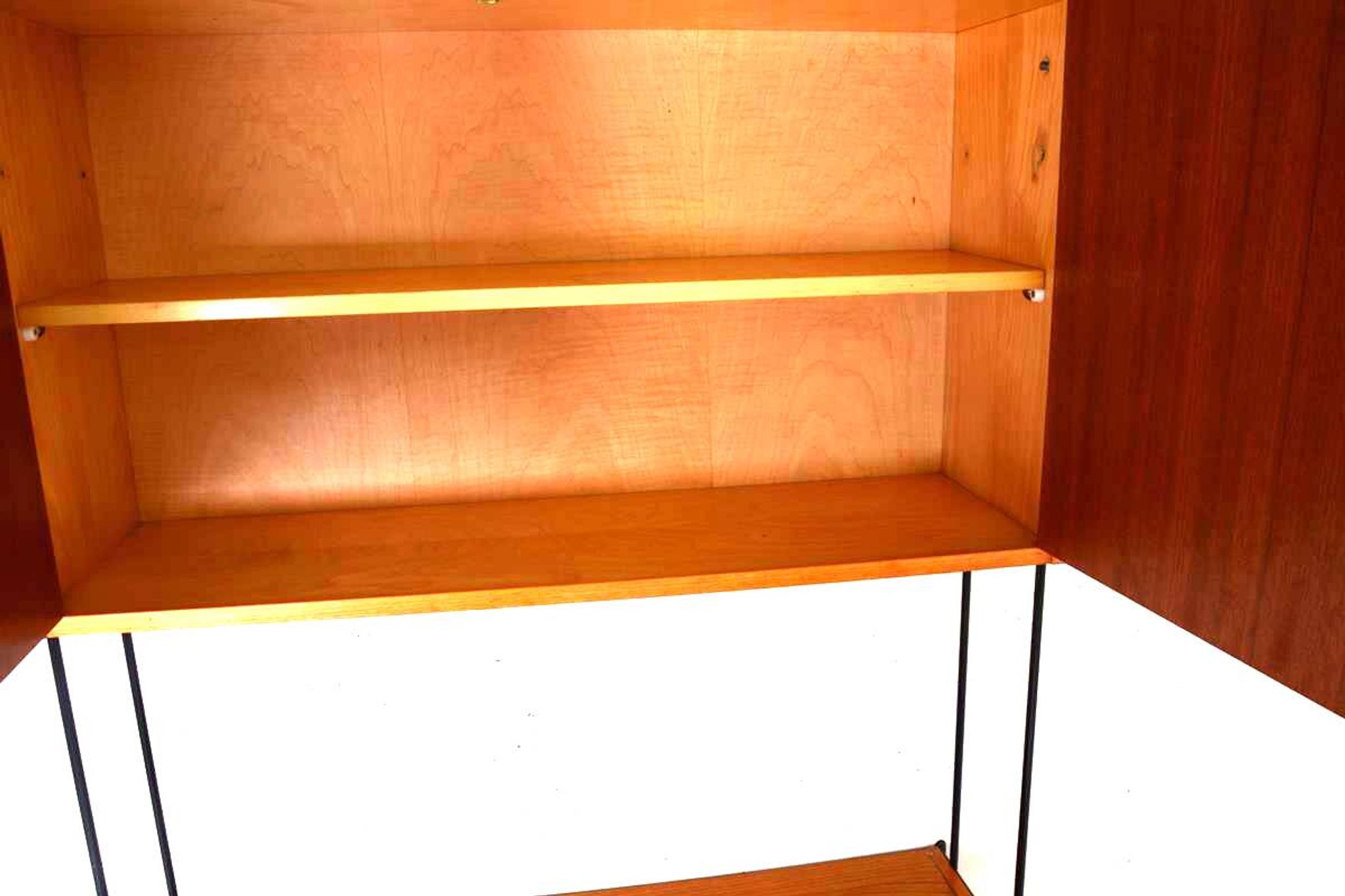 Omnia shelving system / self-supporting modular secretary desk in teak, dating from the 1960s.