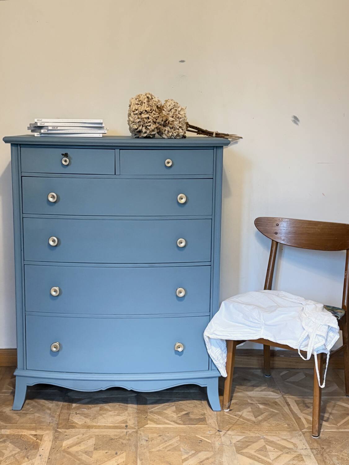 Antique blue zinc-coated chest of drawers