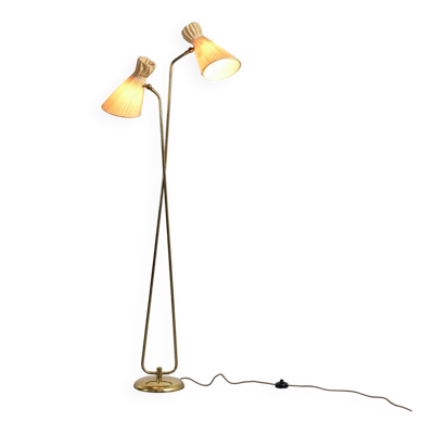 Lampadaire à deux bras orientables par BAG Turgi, Suisse, années 1950.
