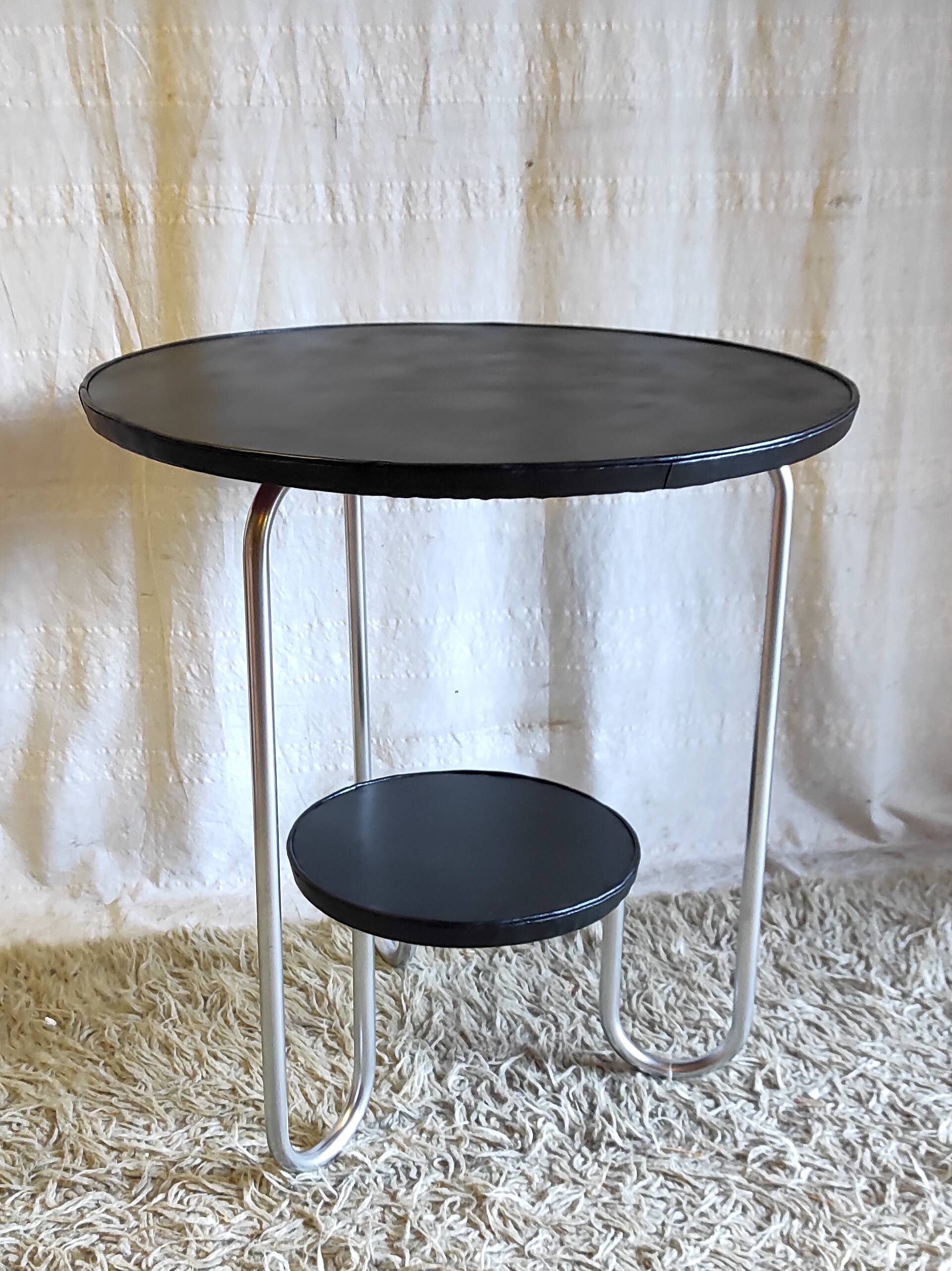 Tripod side table in Bauhaus style, metal and wood - mid 20th century.