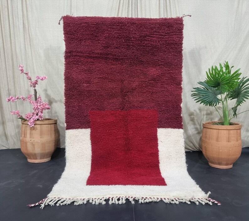 Traditional Beni Ourain Berber rug in natural wool 140/260 cm
