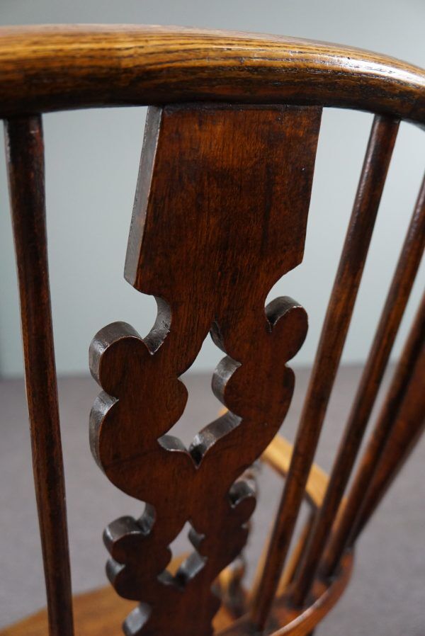 Antique English Windsor chair, high backrest, 18th century