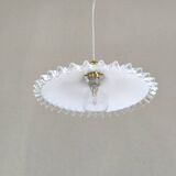 Notched opaline suspension