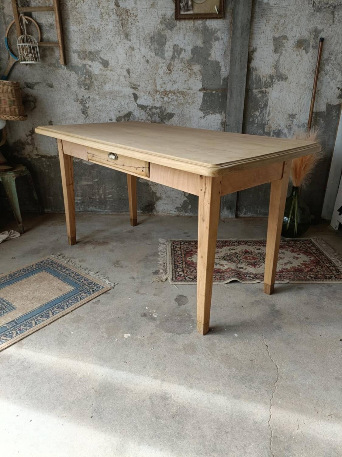 Farmhouse table