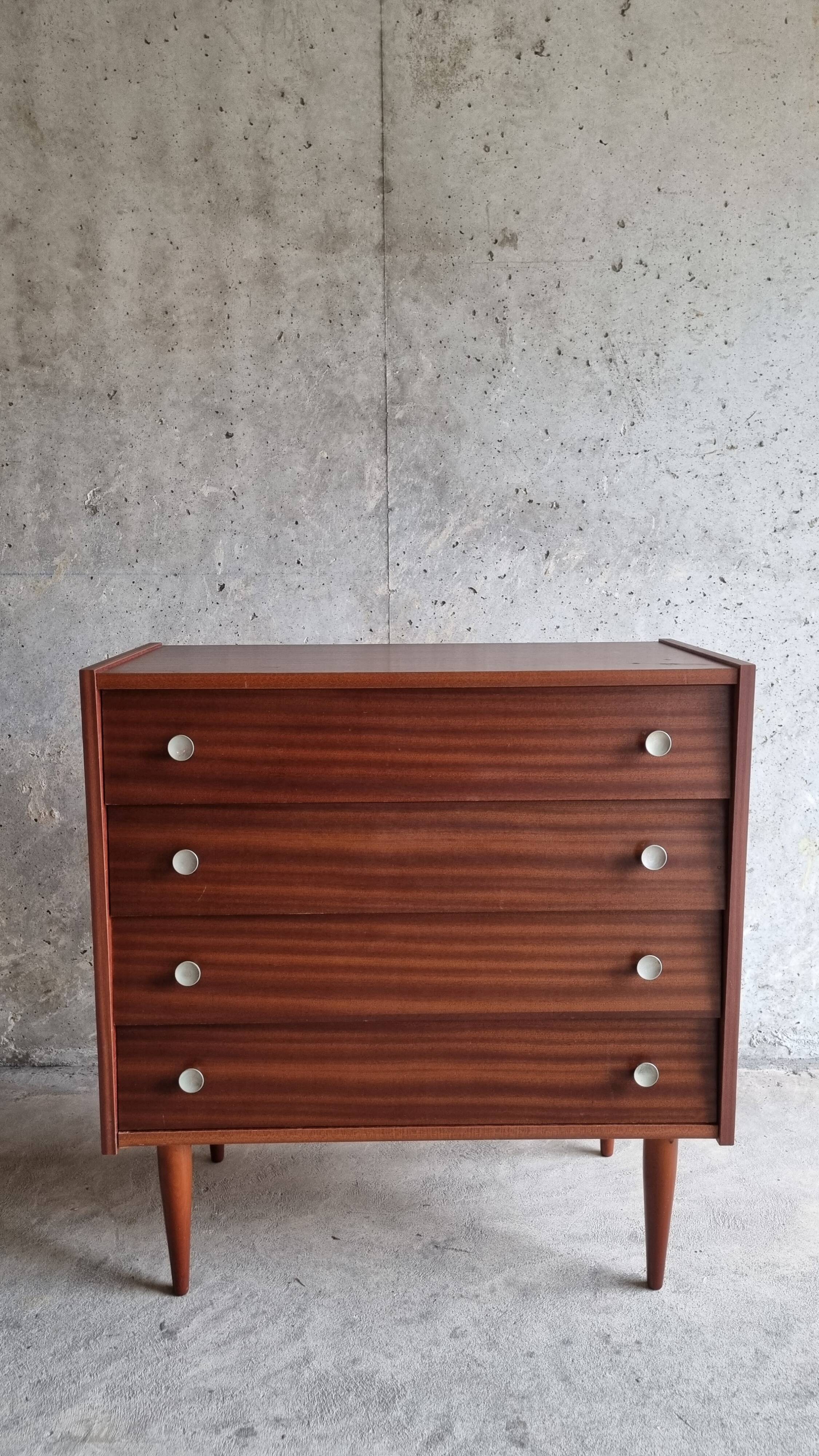 Vintage chest of drawers