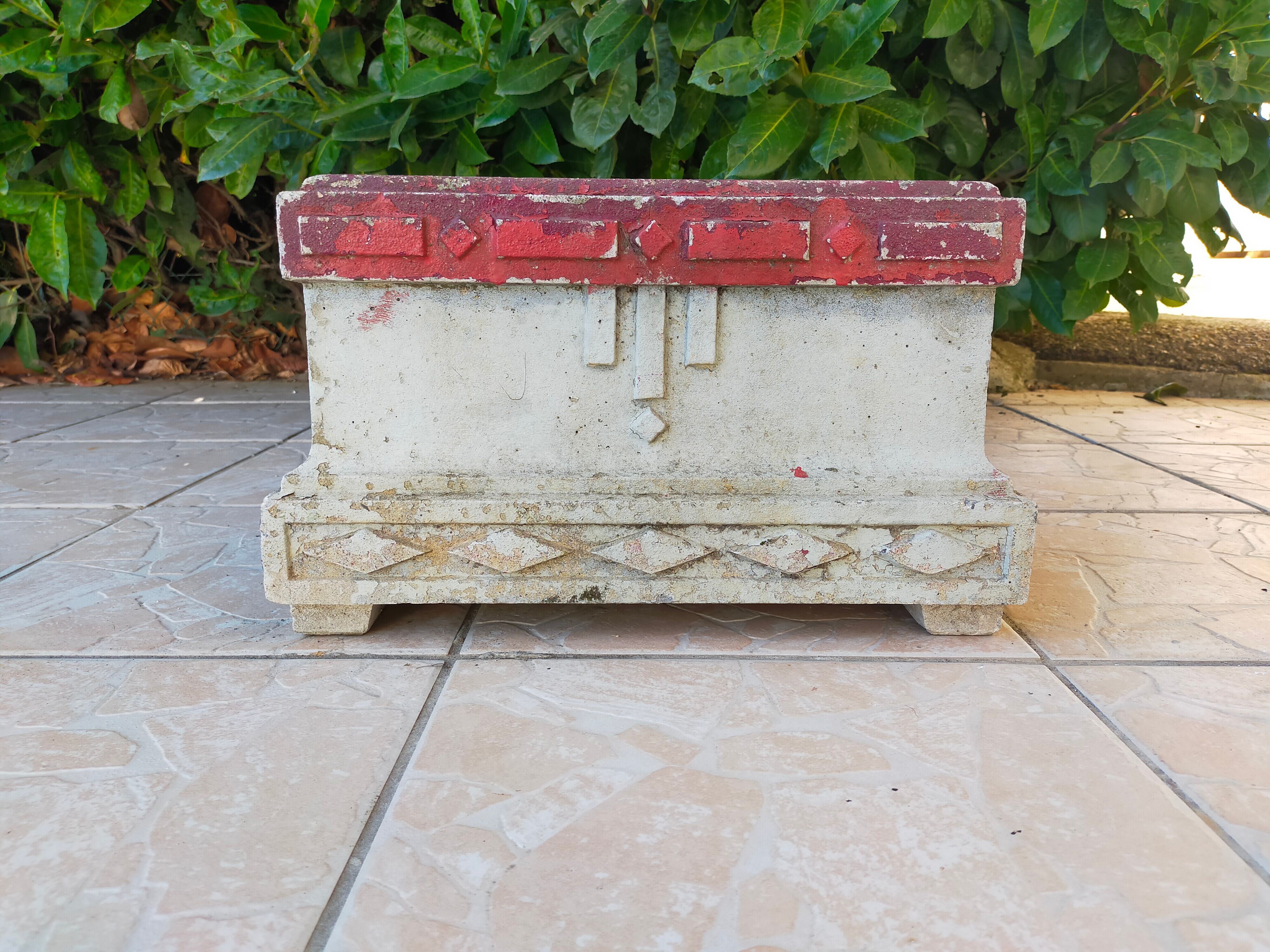 Art Deco period concrete planter