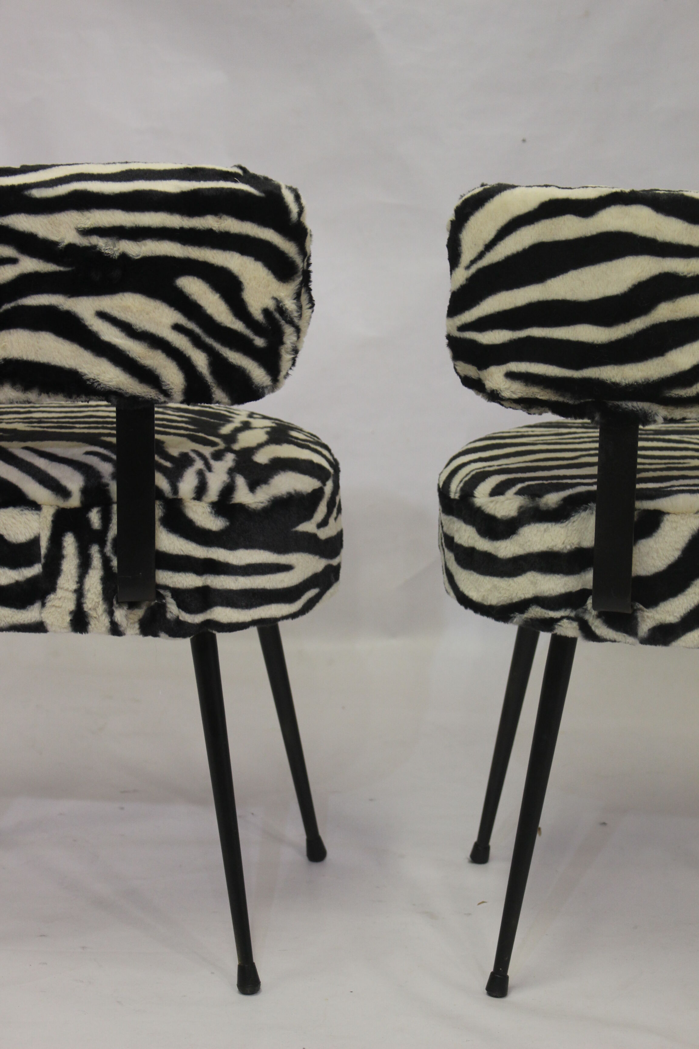 Pair of chairs pelfran zebra fur fabric