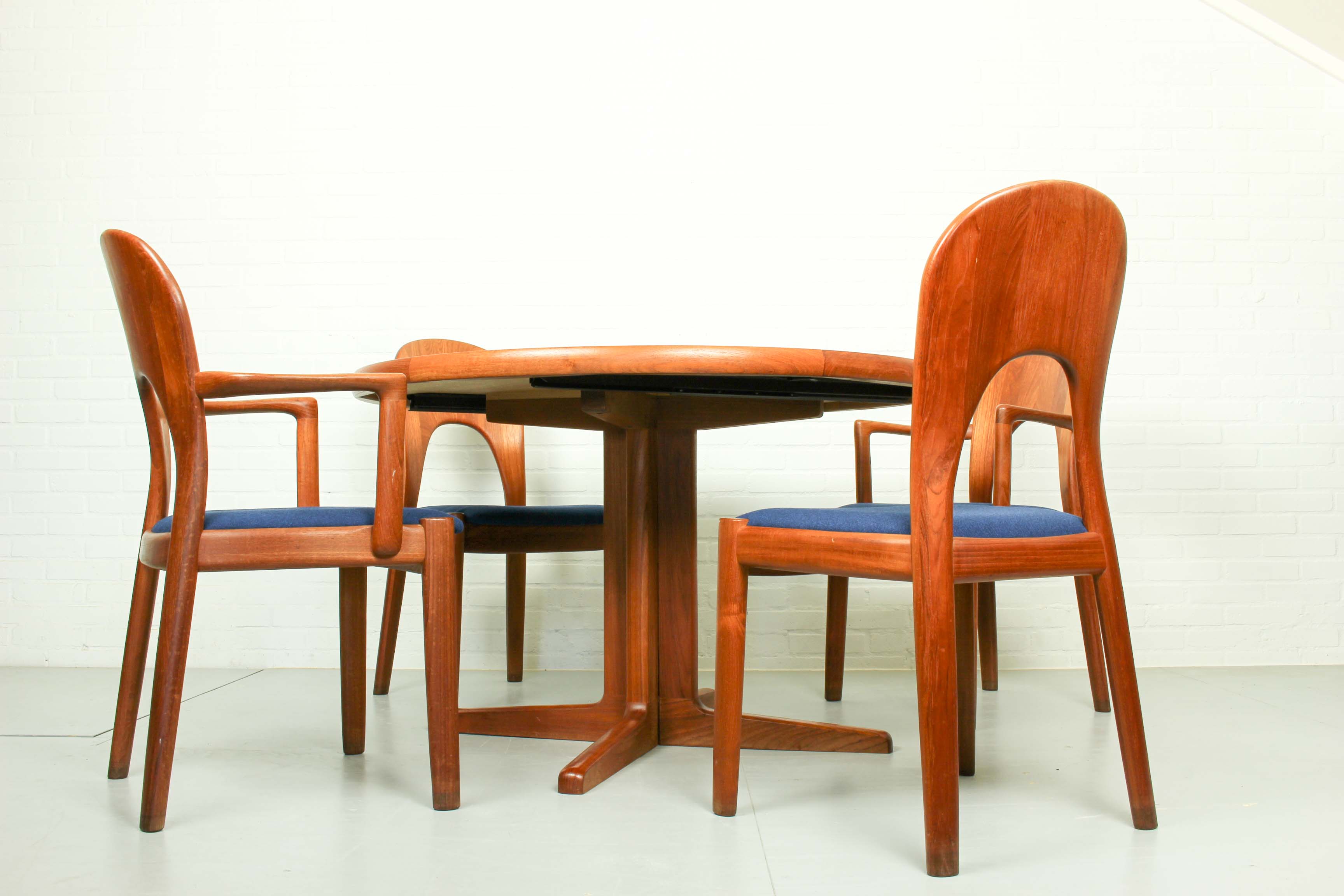 Mid Century Modern E. Valentinsen style Danish Teak Expandable Dining Table