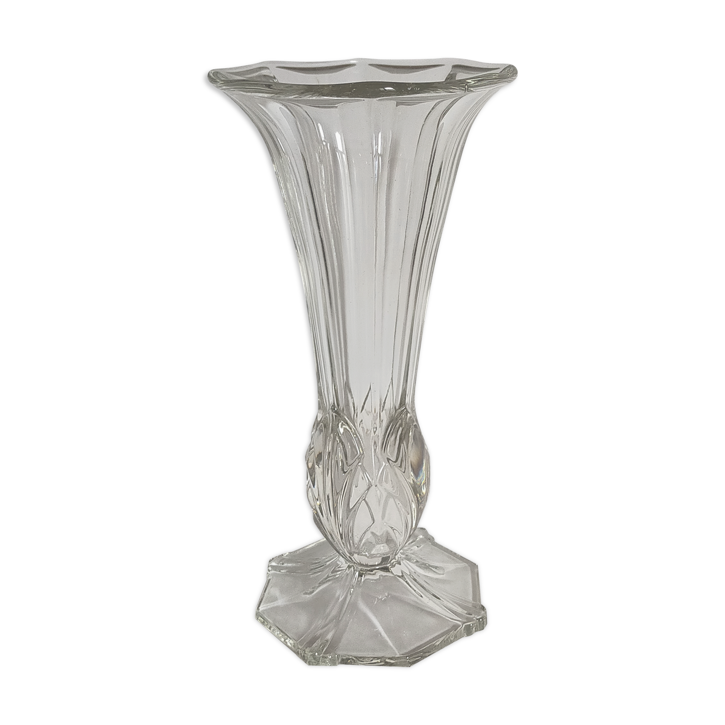 Art-Deco high foot vase in molded crystal early twentieth century