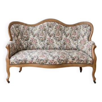 Classic wooden and floral fabric sofa bench