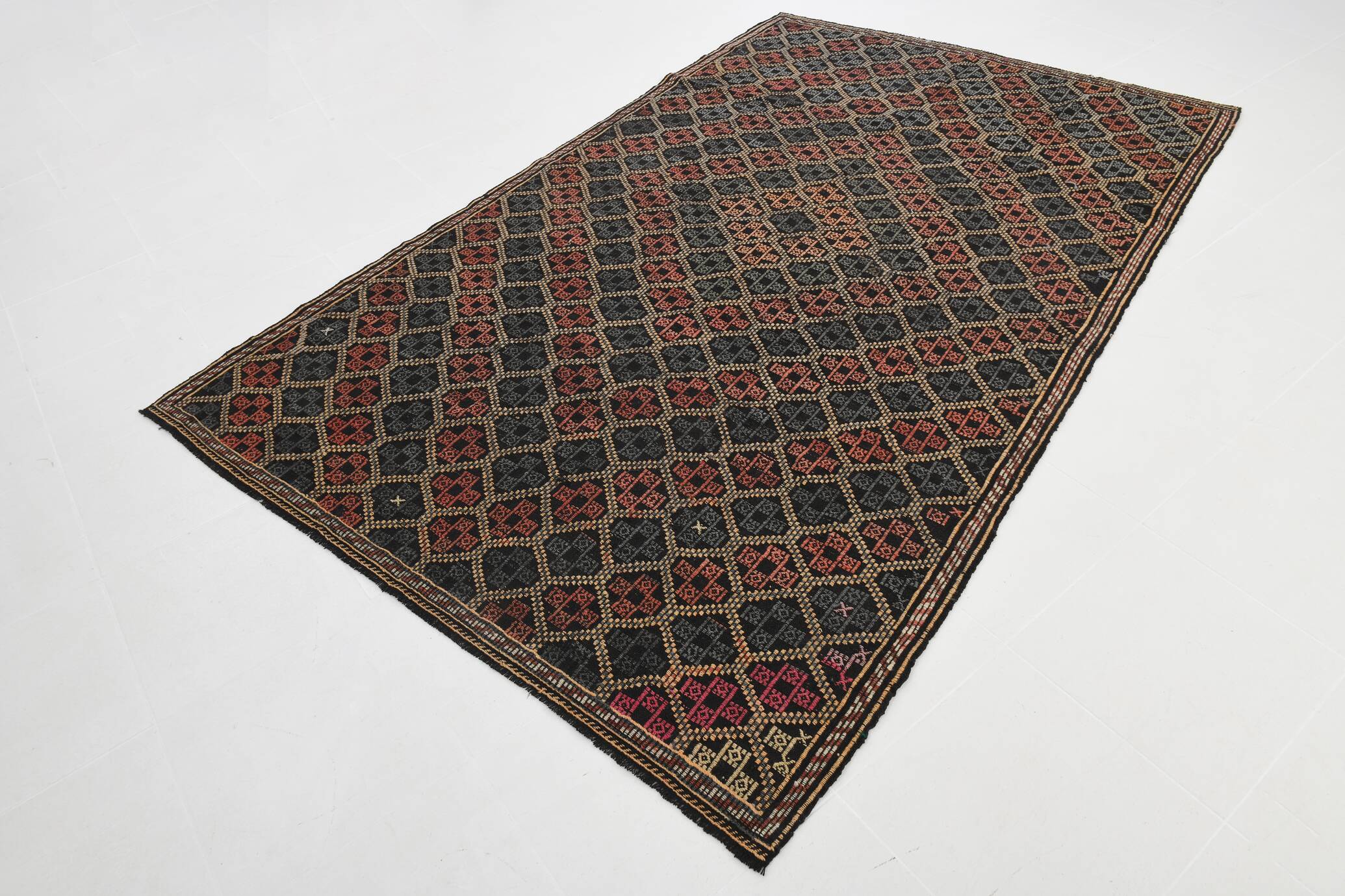 6x9 Green & Red Geometric Vintage Kilim Rug