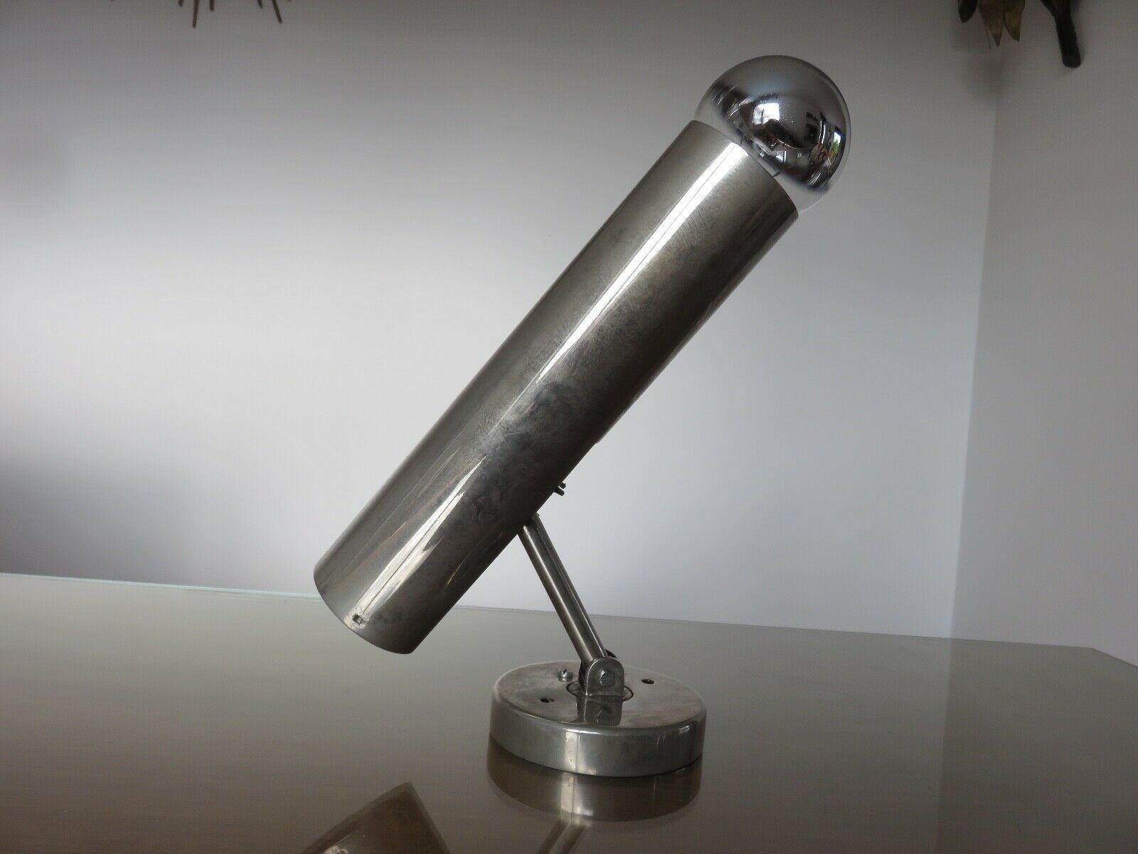Minimalist wall lamp " lita " articulated in chrome brass 70s