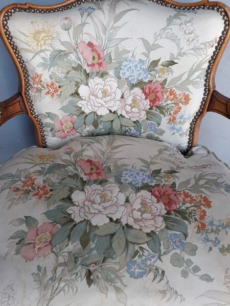St Louis XV debut XXem convertible chair