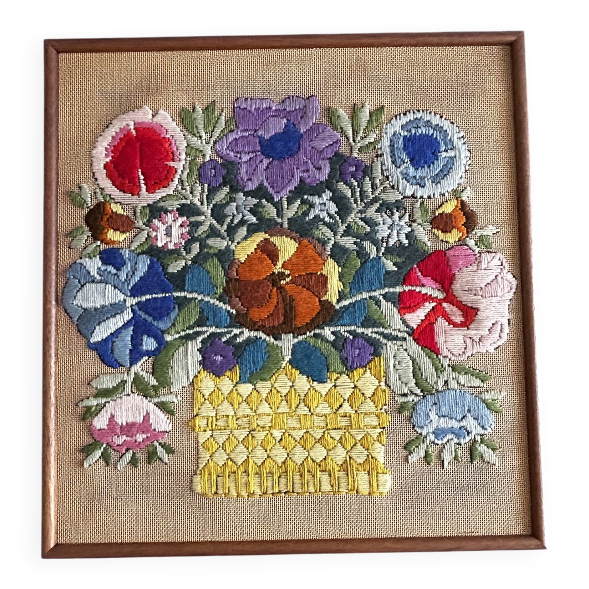 tableau fleurs brodées 1970