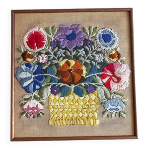 Tableau fleurs brodées