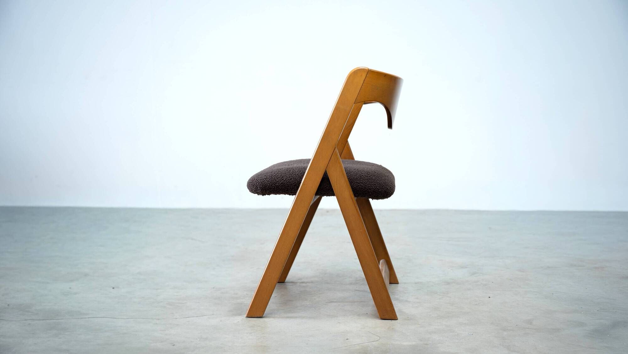 Set of five Italian dining chairs in the manner of Willy Rizzo