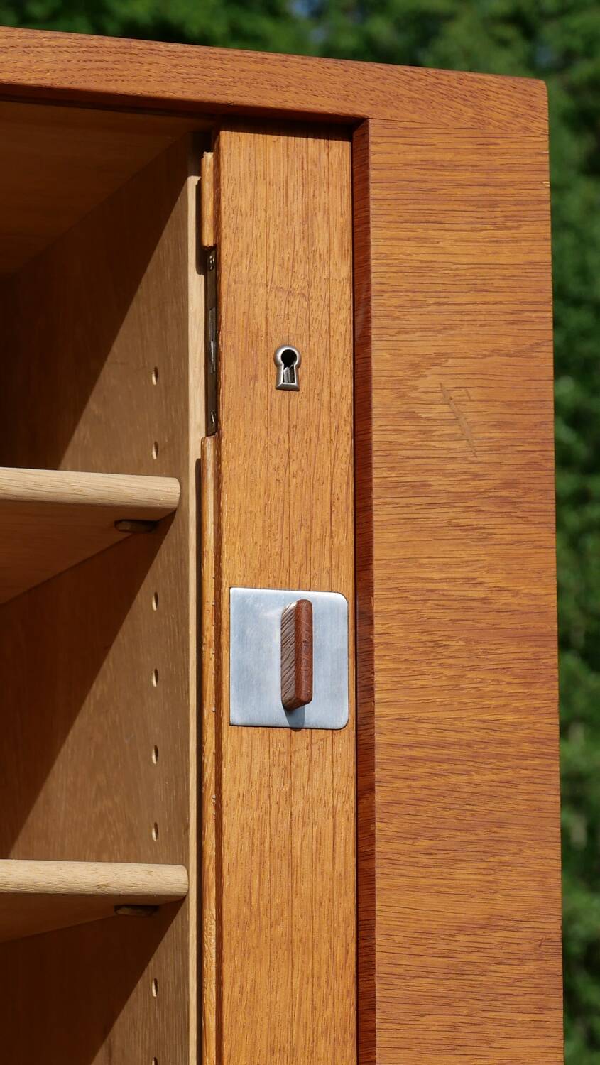 RY25 oak sideboard by Hans J. Wegner, produced by RY Mobler, 1960