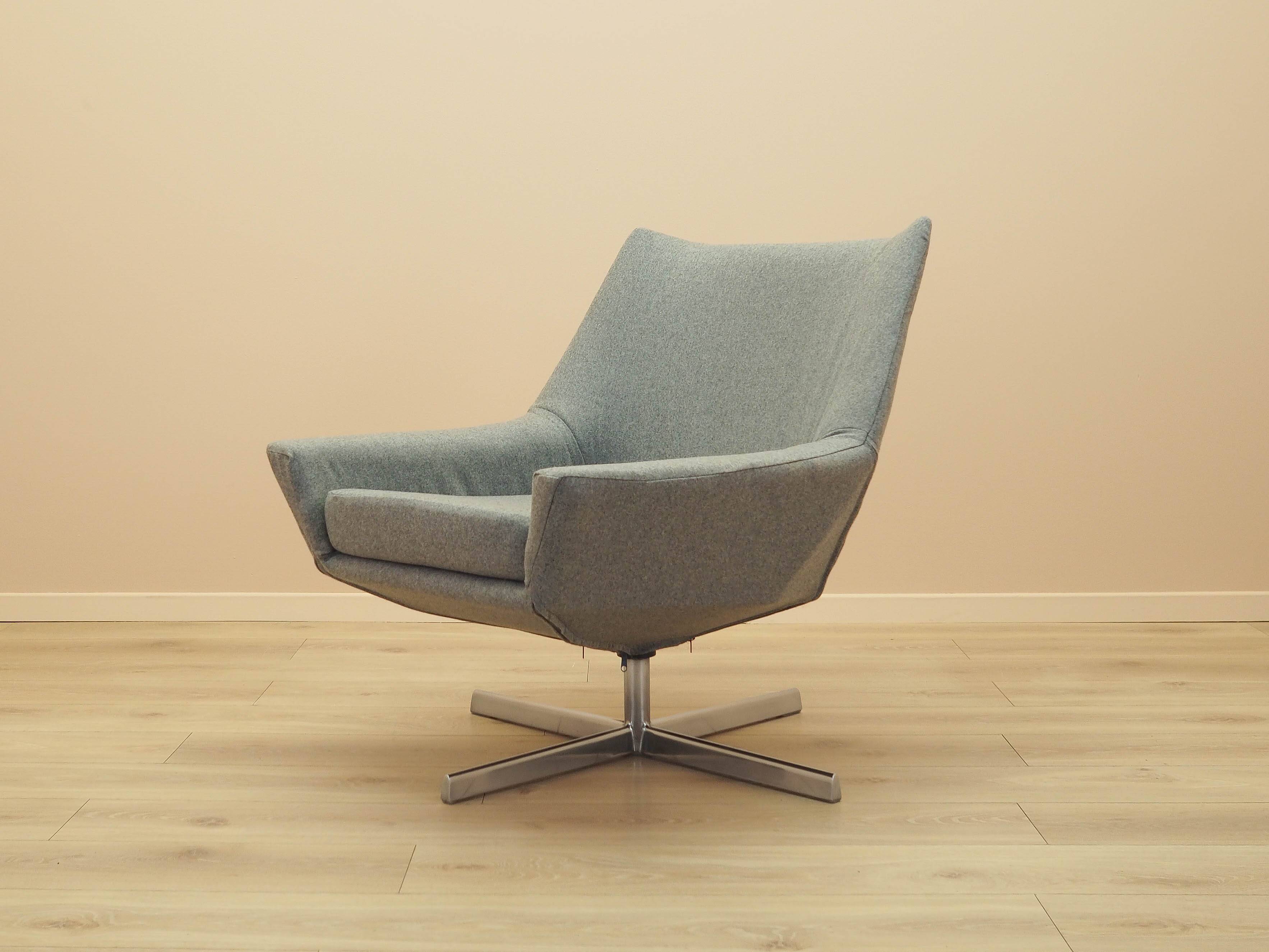 Swivel armchair, German design, 1960s, manufactured by Walter Knoll