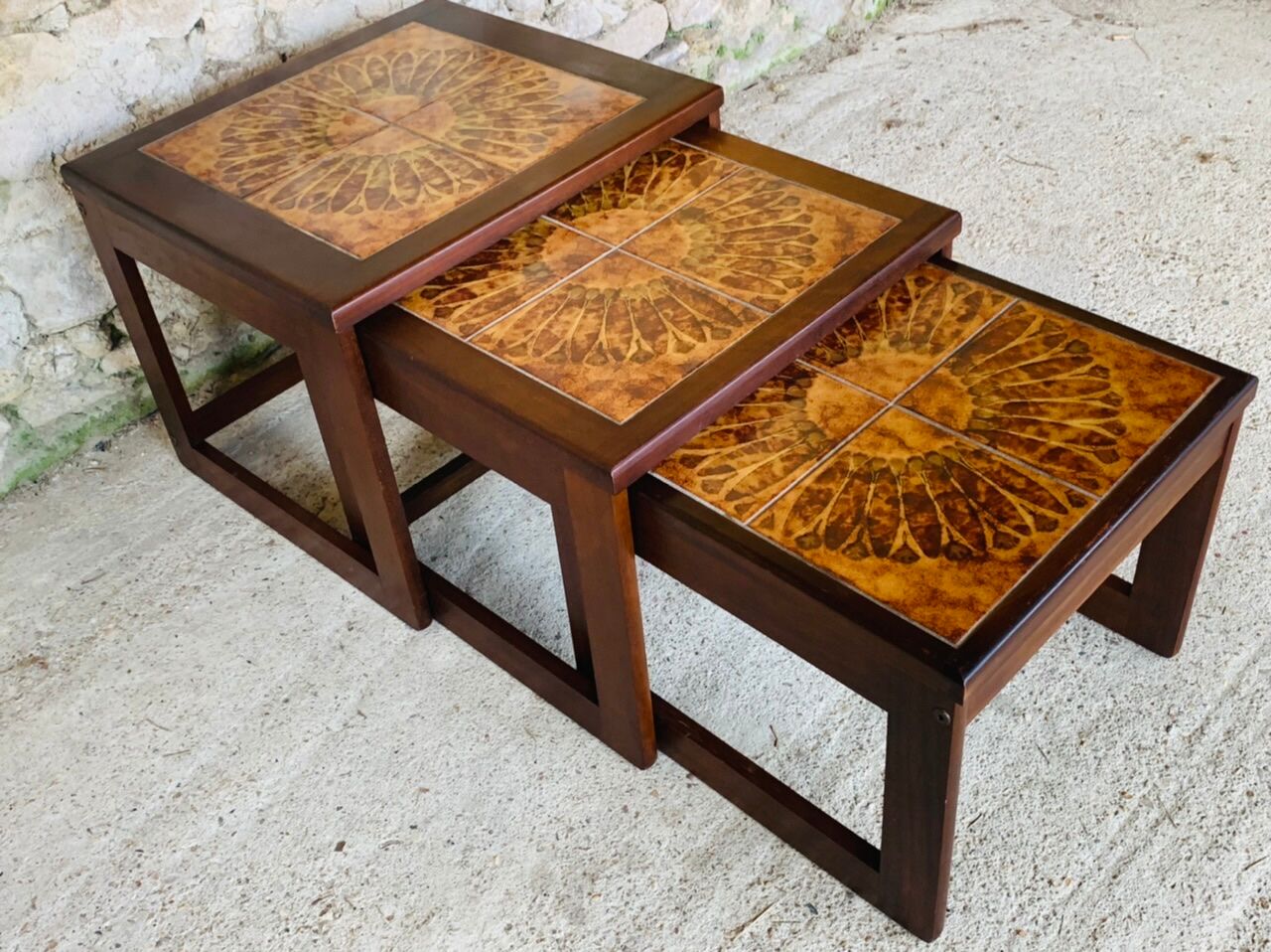 Tables gigognes en teck et céramique, scandinave , années 60