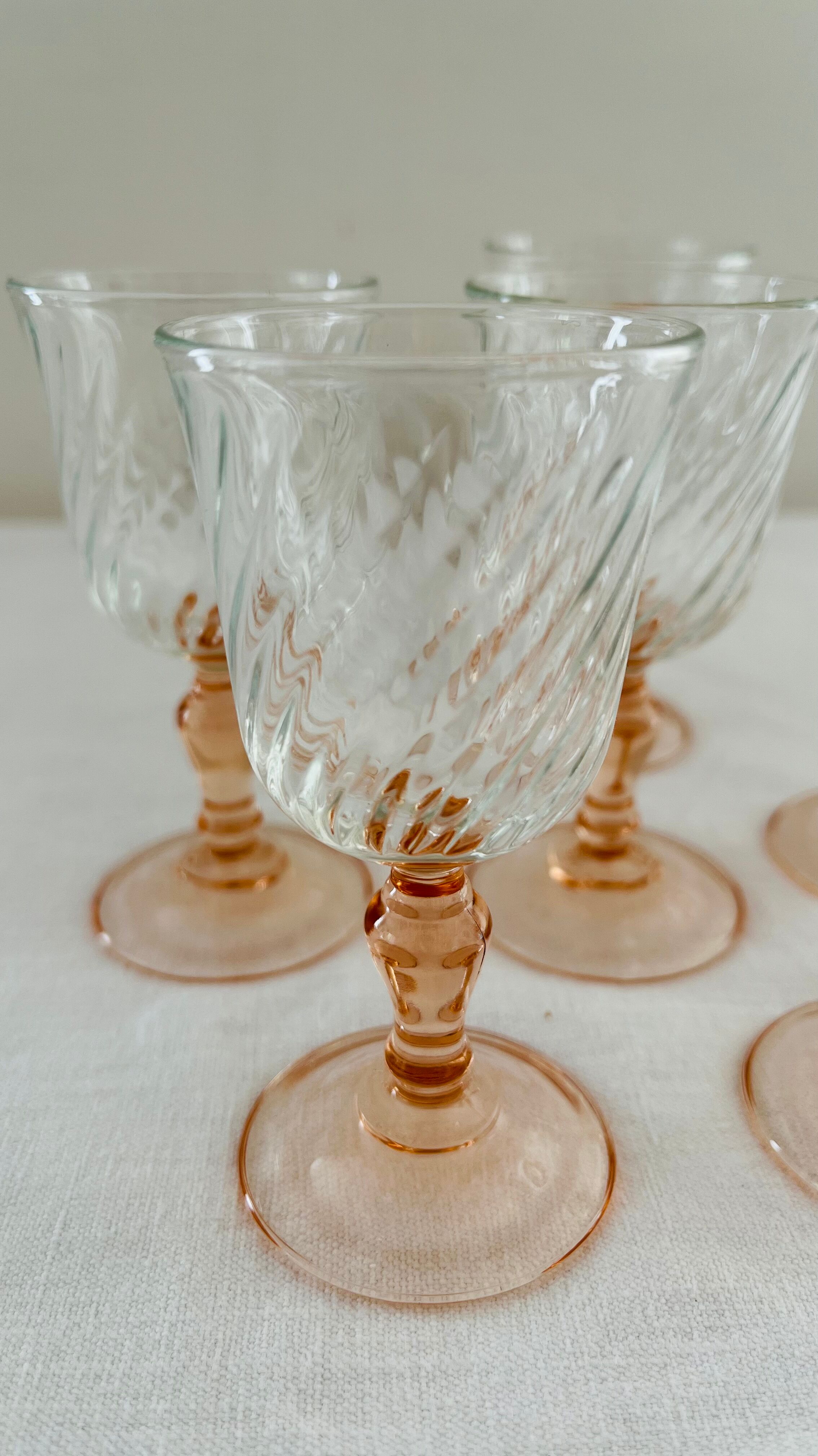 Set of 6 luminarc pink wine glass