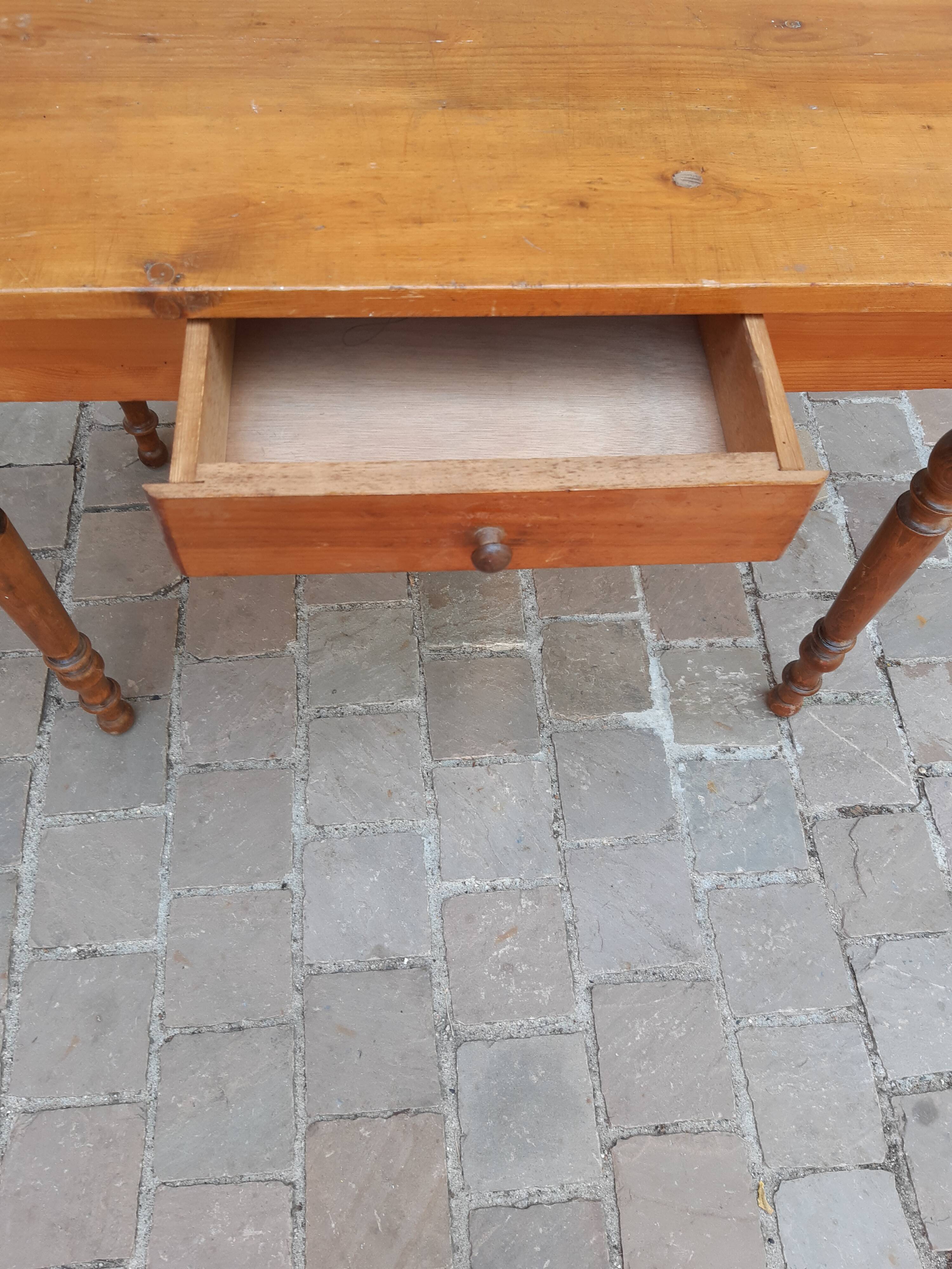 Fir tree desk