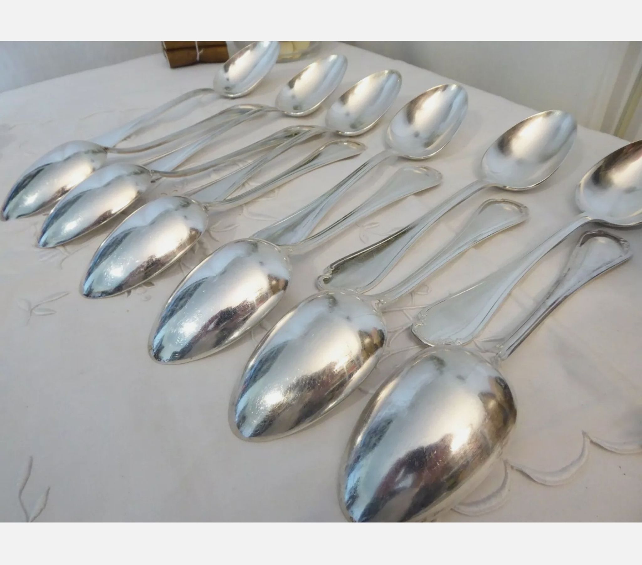 12 couverts de table 24p en métal argenté Alfenide Christofle Modèle Pompadour