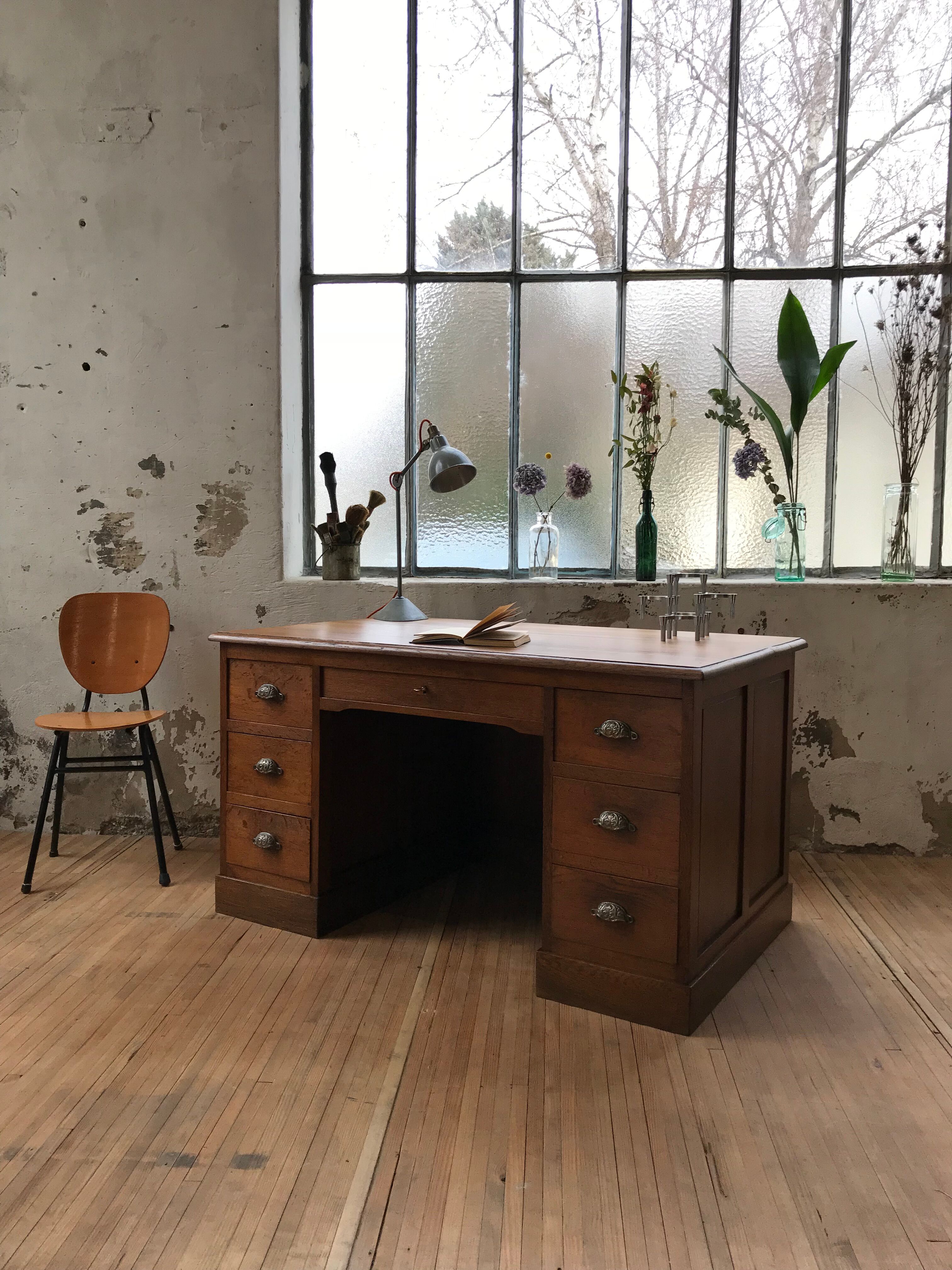 Desk with drawers in oak