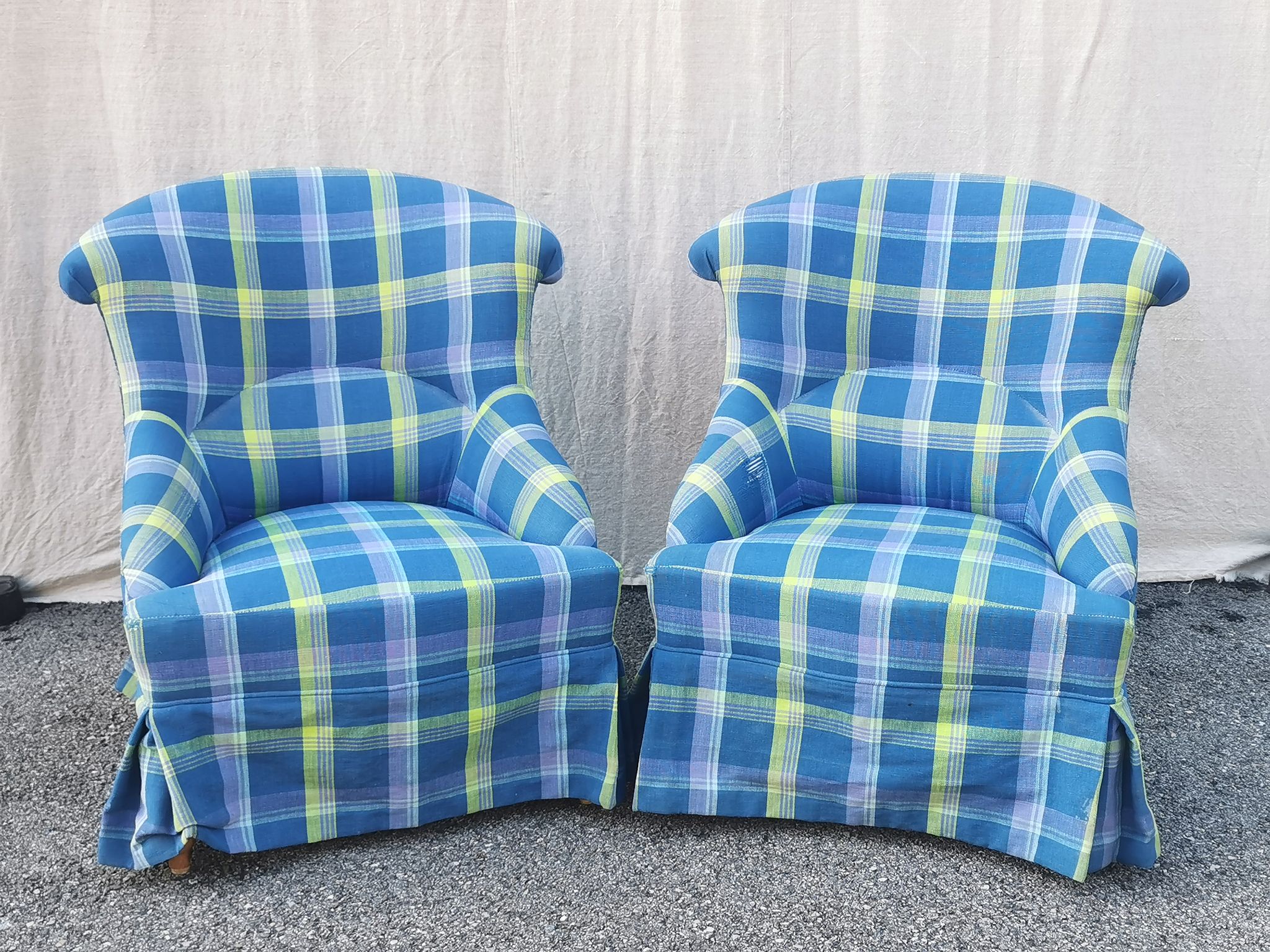 Paire de chauffeuses vintage