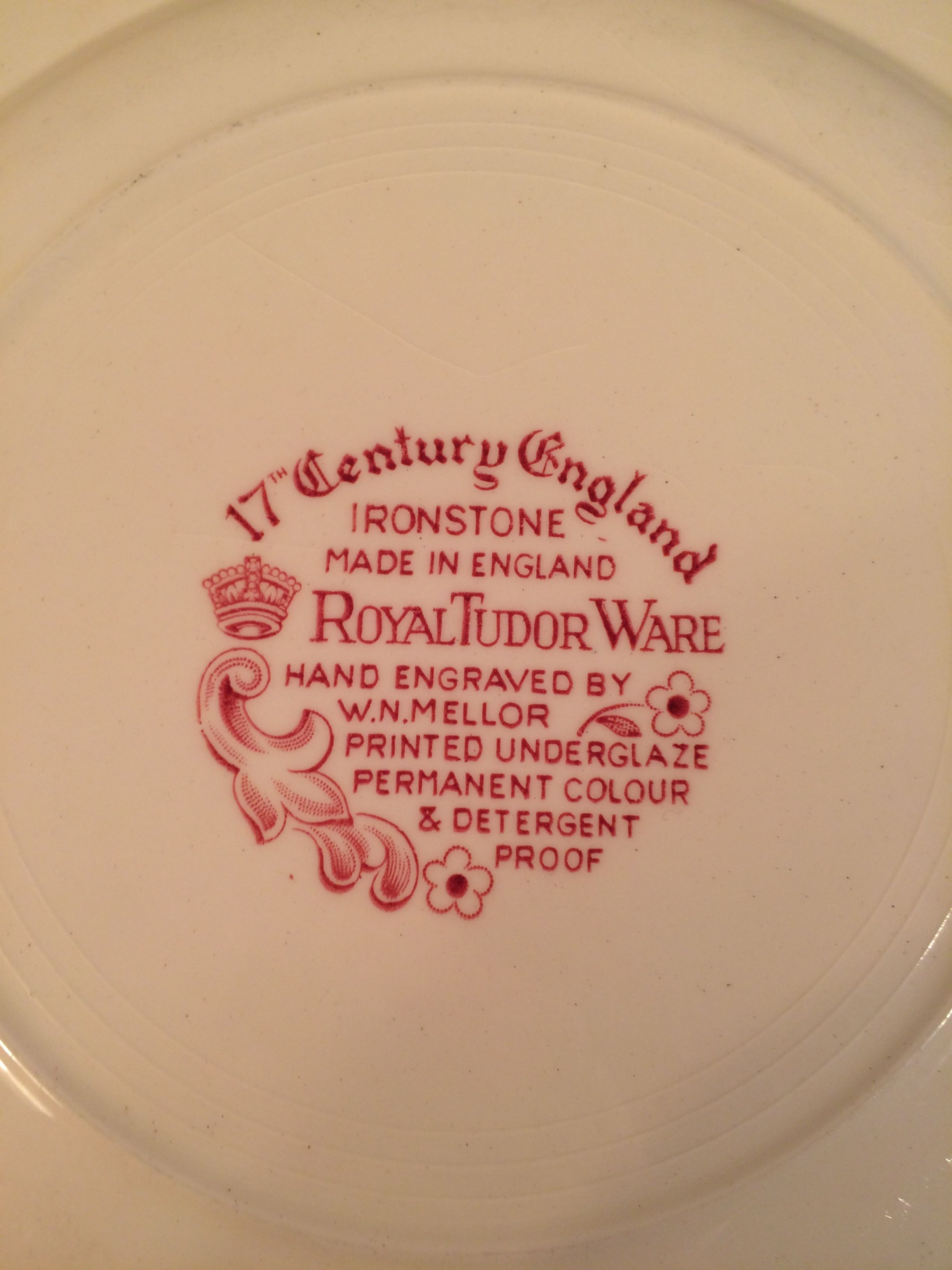 10 plates earth of iron red Royal Tudor model 17th century England ironstone