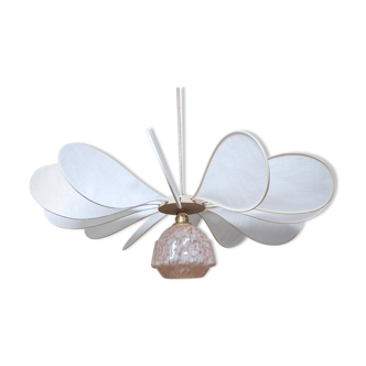 Suspension fleur 12 pétales en lin et rotin et globe verre de Clichy