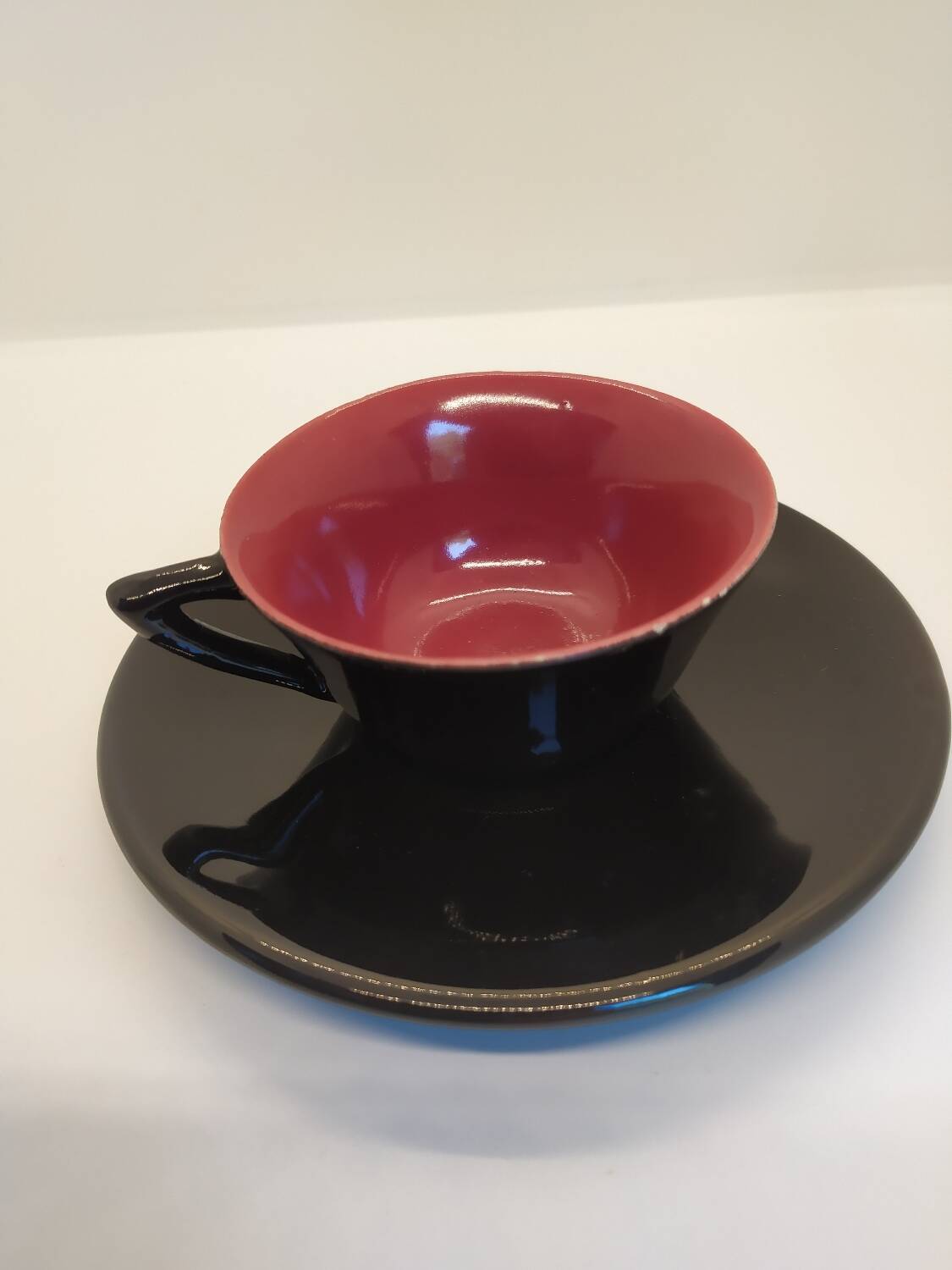Set of 7 cups and saucers from the 50s.
