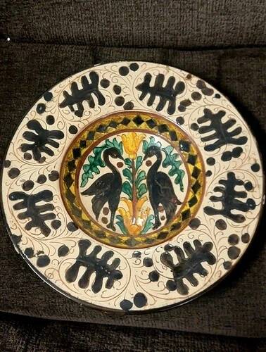 Ceramic Plate with Stylized Birds Graffito Style Pesaro Faenza Early 900